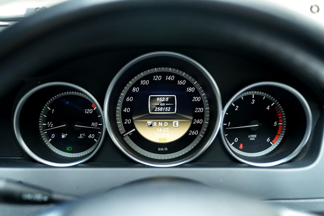 
								2012 Mercedes-Benz C-Class W204 MY12 C200 CDI BlueEFFICIENCY Estate 5dr 7G-TRONIC + 7sp 2.1DT – #664 full									