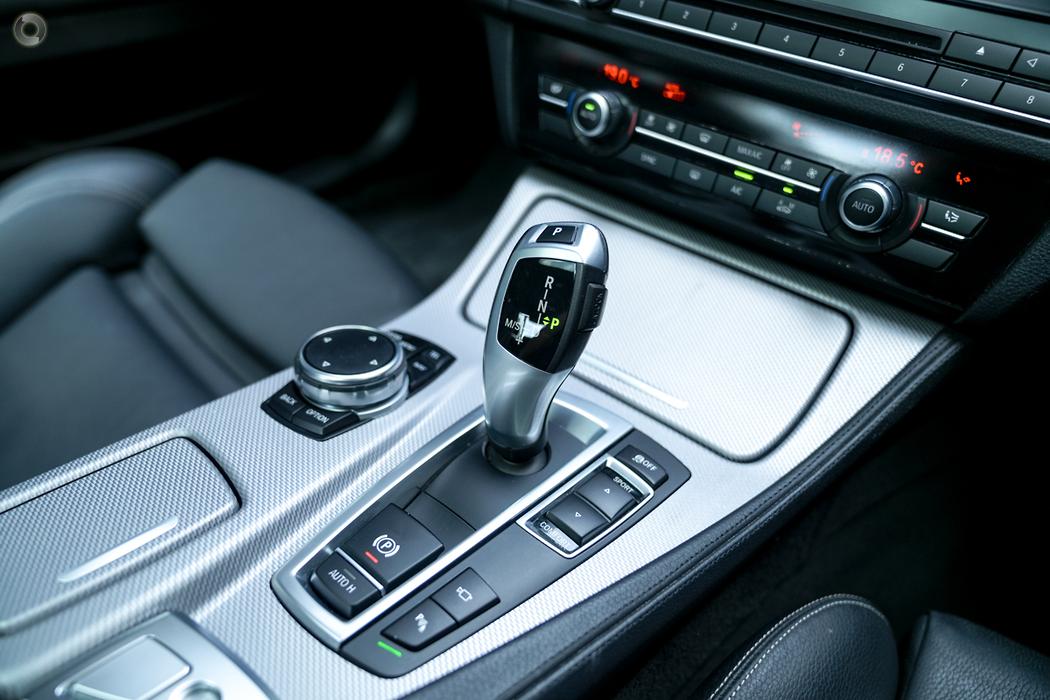 
								2015 BMW 5 Series F07 LCI 520d M Sport Gran Turismo 5dr Steptronic 8sp 2.0DT sold full									