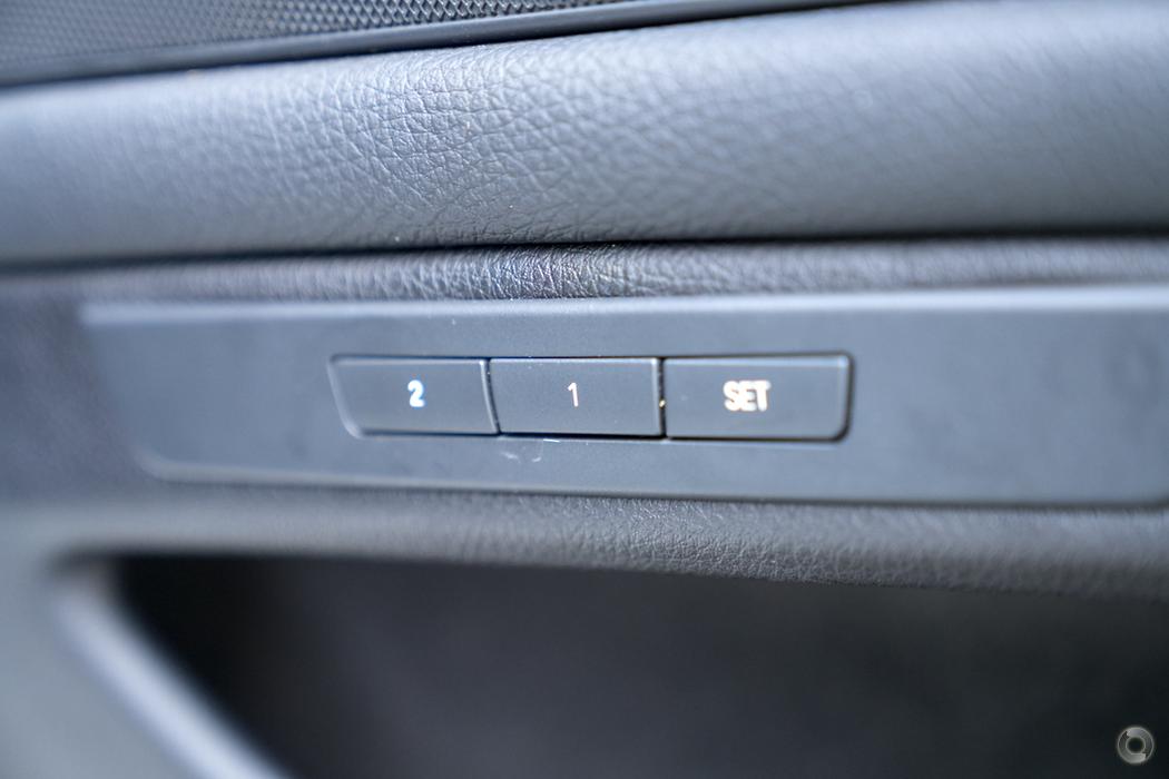 
								2015 BMW 5 Series F07 LCI 520d M Sport Gran Turismo 5dr Steptronic 8sp 2.0DT sold full									