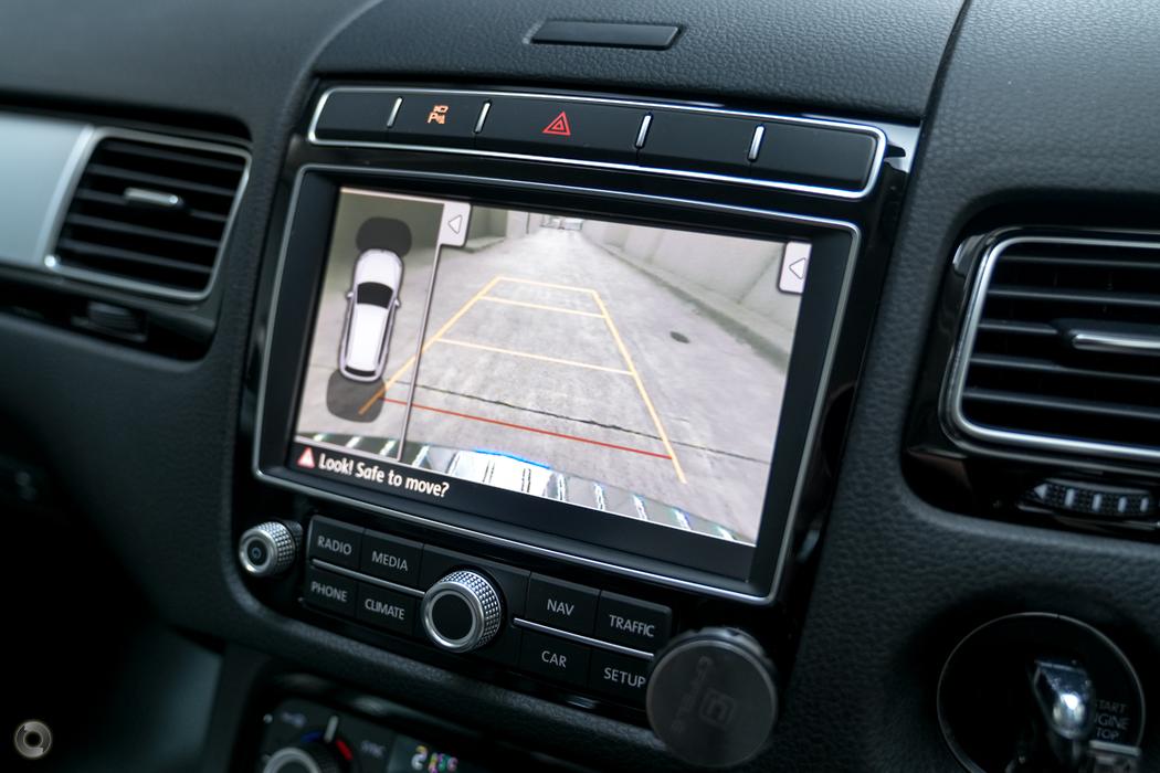 
								2015 Volkswagen Touareg 7P MY16 150TDI Wagon 5dr Tiptronic 8sp 4MOTION 3.0DT – #637 full									