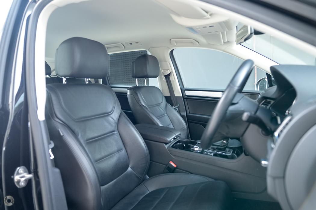 
								2015 Volkswagen Touareg 7P MY16 150TDI Wagon 5dr Tiptronic 8sp 4MOTION 3.0DT – #637 full									