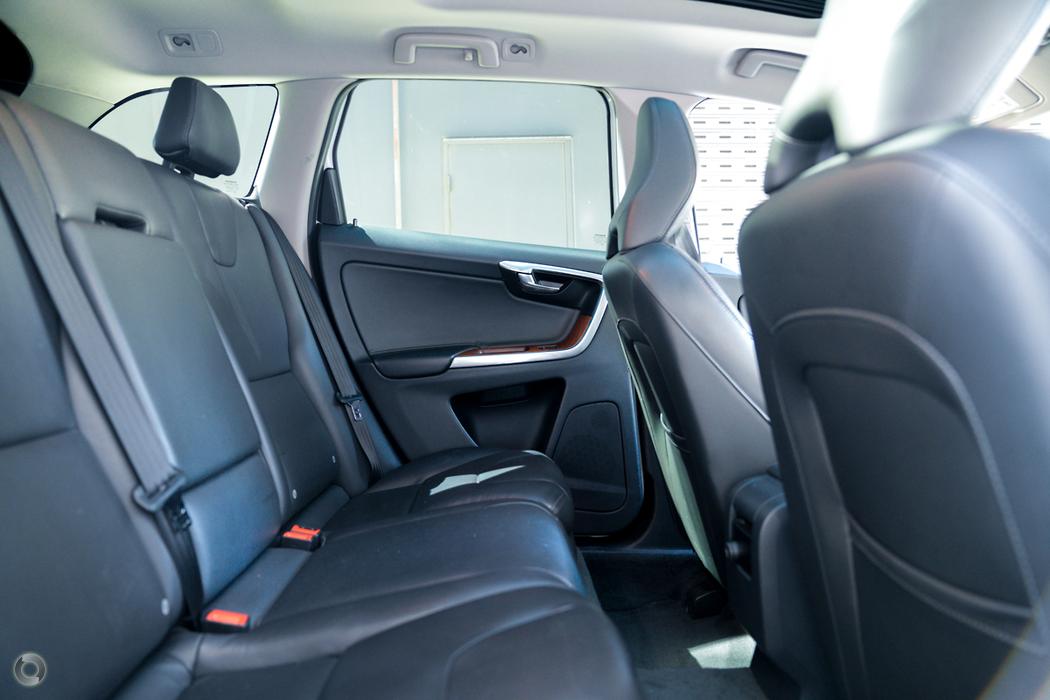 
								2016 Volvo XC60 DZ MY17 T5 Luxury Wagon 5dr Geartronic 8sp AWD 2.0T – #601 full									