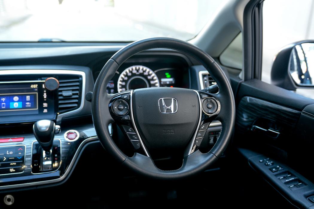 
								2017 Honda Odyssey RC MY17 VTi-L Wagon 7st 5dr CVT 7sp 2.4i – #646 full									