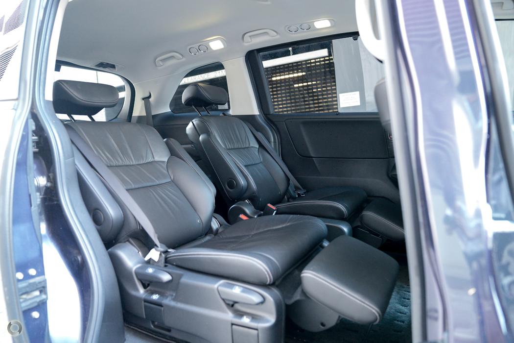 
								2017 Honda Odyssey RC MY17 VTi-L Wagon 7st 5dr CVT 7sp 2.4i – #646 full									