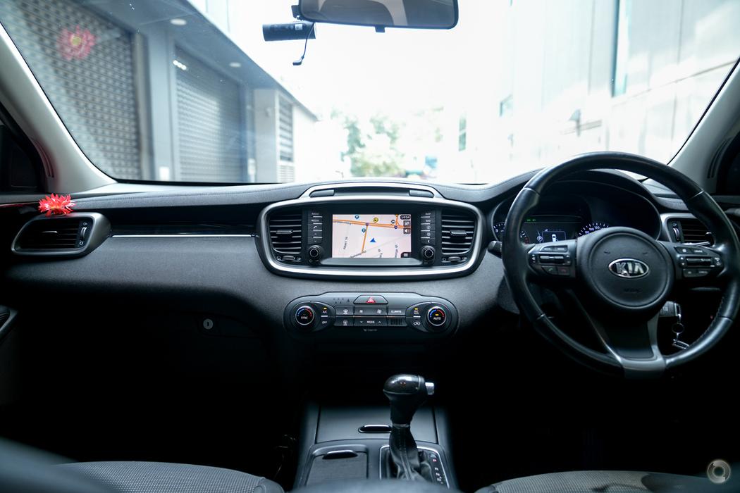 
								2017 Kia Sorento UM MY17 Si Wagon 7st 5dr Spts Auto 6sp 3.3i #632 full									