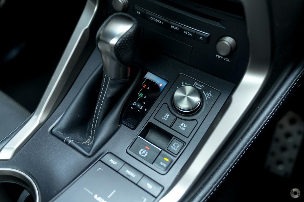 
								2017 Lexus NX AYZ10R NX300h F Sport Wagon 5dr E-CVT 6sp 2WD 490kg 2.5i/105kW Hybrid – #623 full									