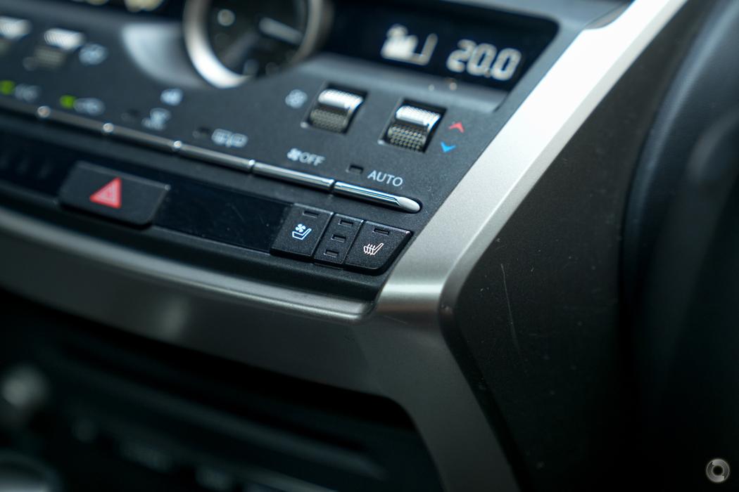 
								2017 Lexus NX AYZ10R NX300h F Sport Wagon 5dr E-CVT 6sp 2WD 490kg 2.5i/105kW Hybrid – #623 full									