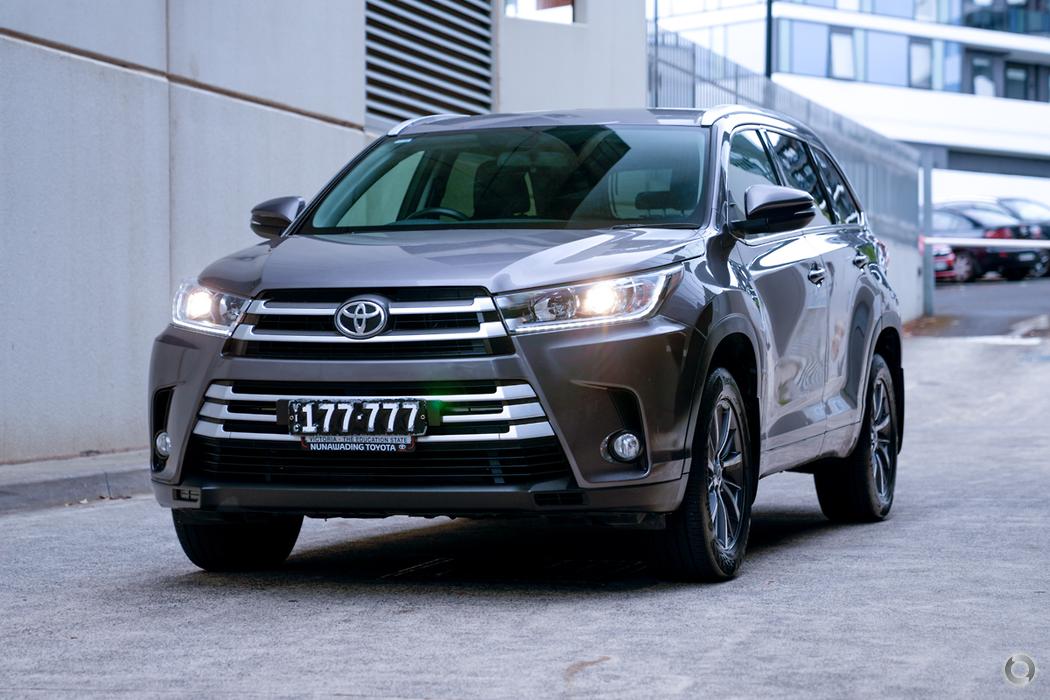 
								2017 Toyota Kluger GSU50R GXL Wagon 7st 5dr Spts Auto 8sp 2WD 3.5i – #611 full									