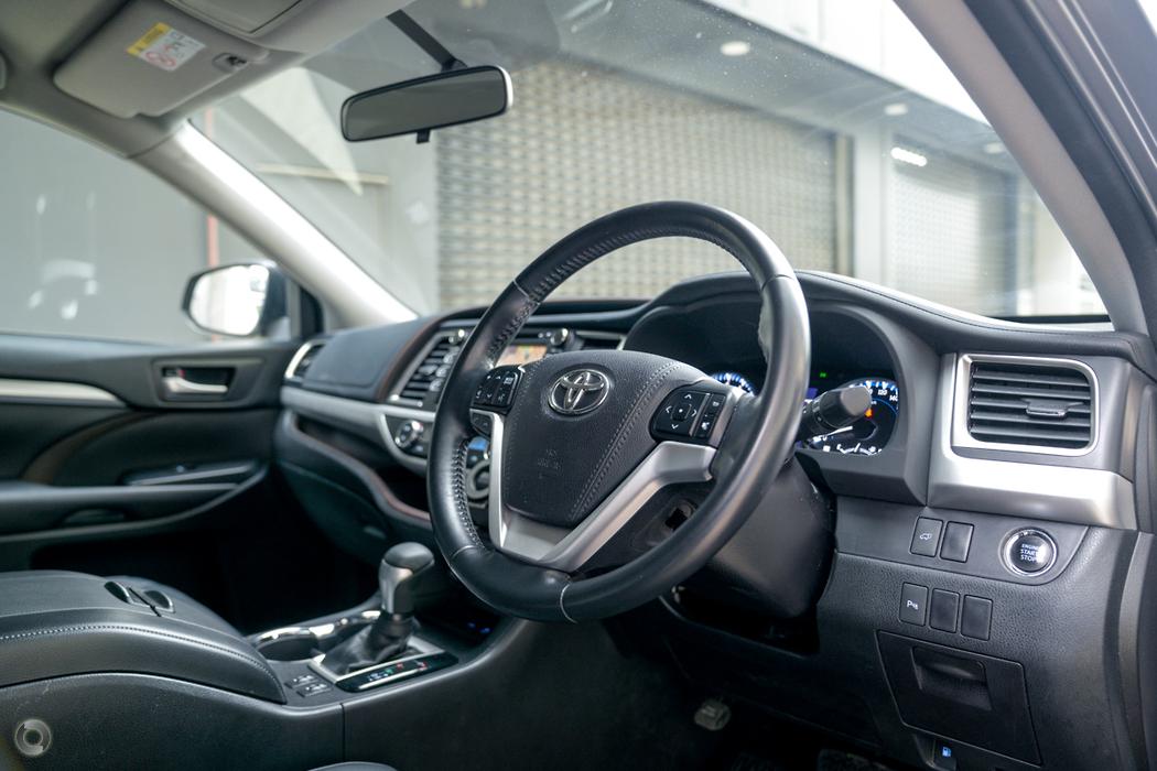 
								2017 Toyota Kluger GSU50R GXL Wagon 7st 5dr Spts Auto 8sp 2WD 3.5i – #611 full									