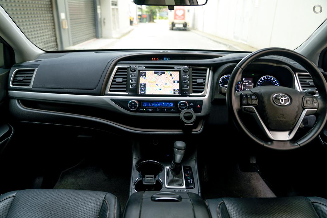 
								2017 Toyota Kluger GSU50R GXL Wagon 7st 5dr Spts Auto 8sp 2WD 3.5i – #611 full									