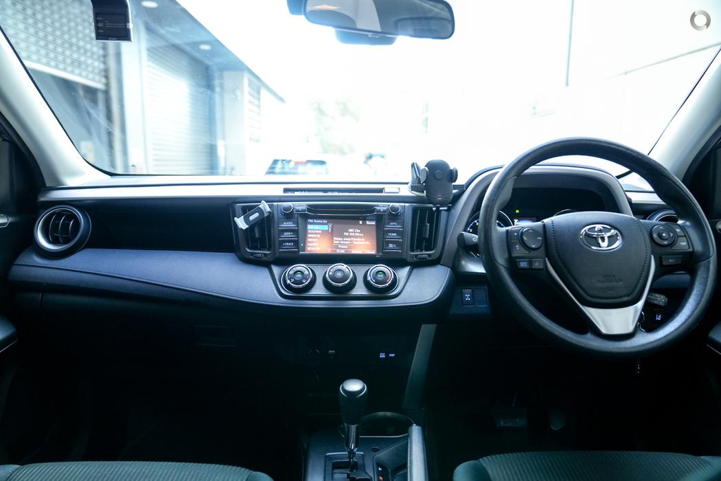 
								2018 Toyota RAV4 ASA44R GX Wagon 5dr Spts Auto 6sp AWD 2.5i – #672 full									