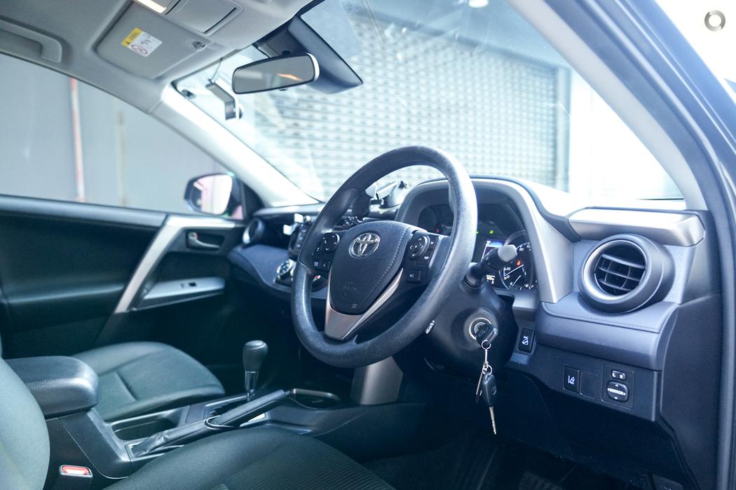 
								2018 Toyota RAV4 ASA44R GX Wagon 5dr Spts Auto 6sp AWD 2.5i – #672 full									