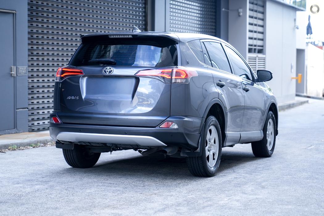 
								2018 Toyota RAV4 ASA44R GX Wagon 5dr Spts Auto 6sp AWD 2.5i – #672 full									