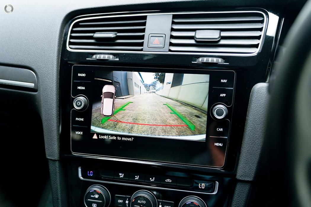 
								2018 Volkswagen Golf 7.5 MY18 GTI Hatchback 5dr DSG 6sp 2.0T full									