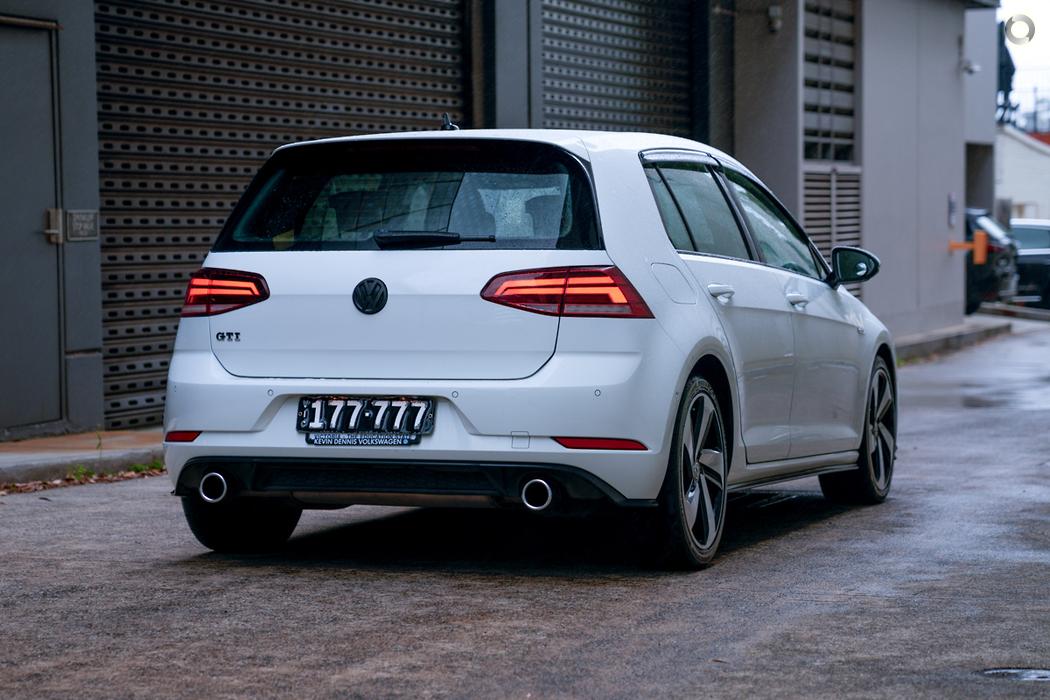 
								2018 Volkswagen Golf 7.5 MY18 GTI Hatchback 5dr DSG 6sp 2.0T full									