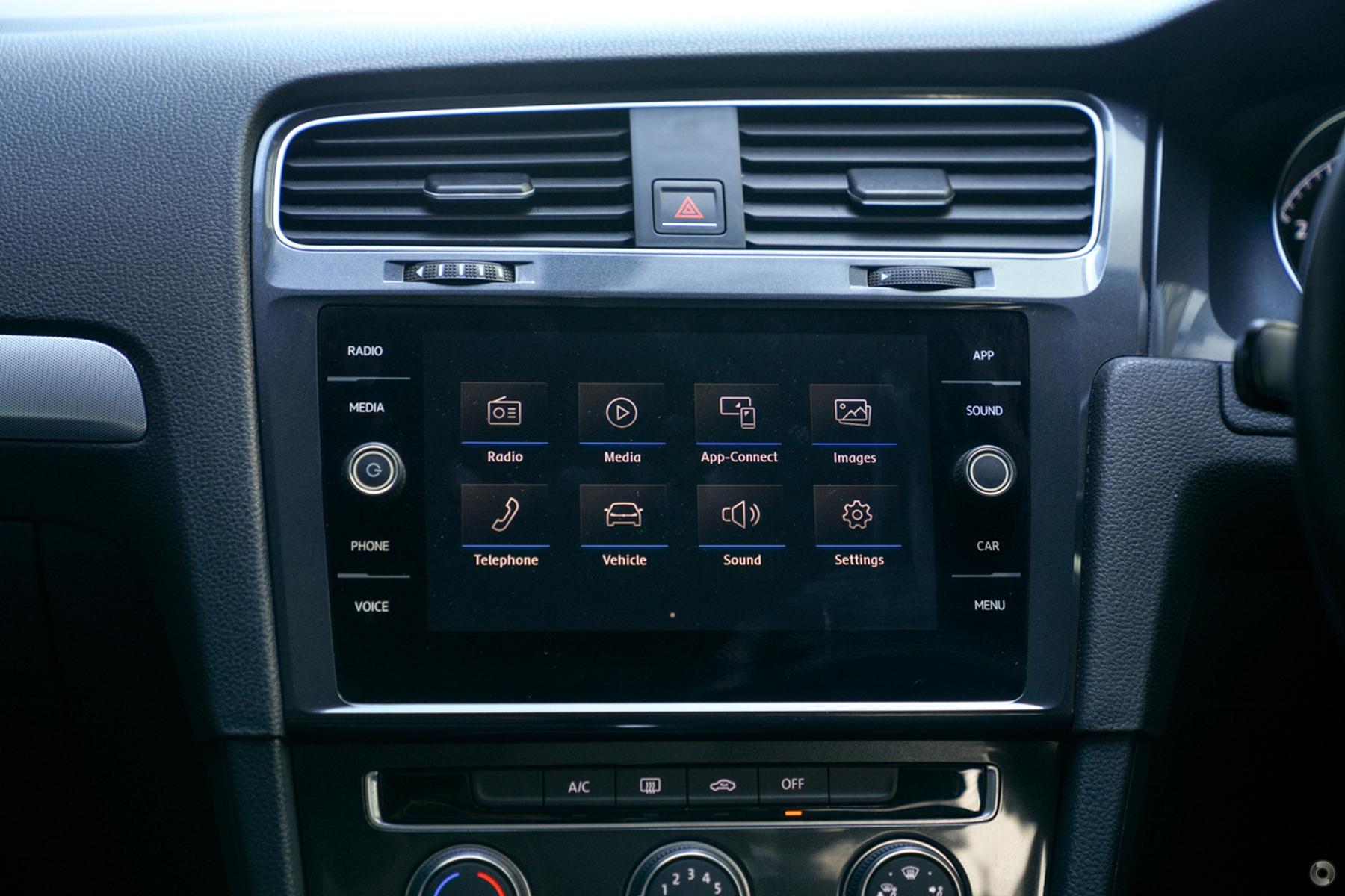 
								2018 Volkswagen GOLF 7.5 MY18 GTI Hatchback 5dr DSG 6sp – #685 full									