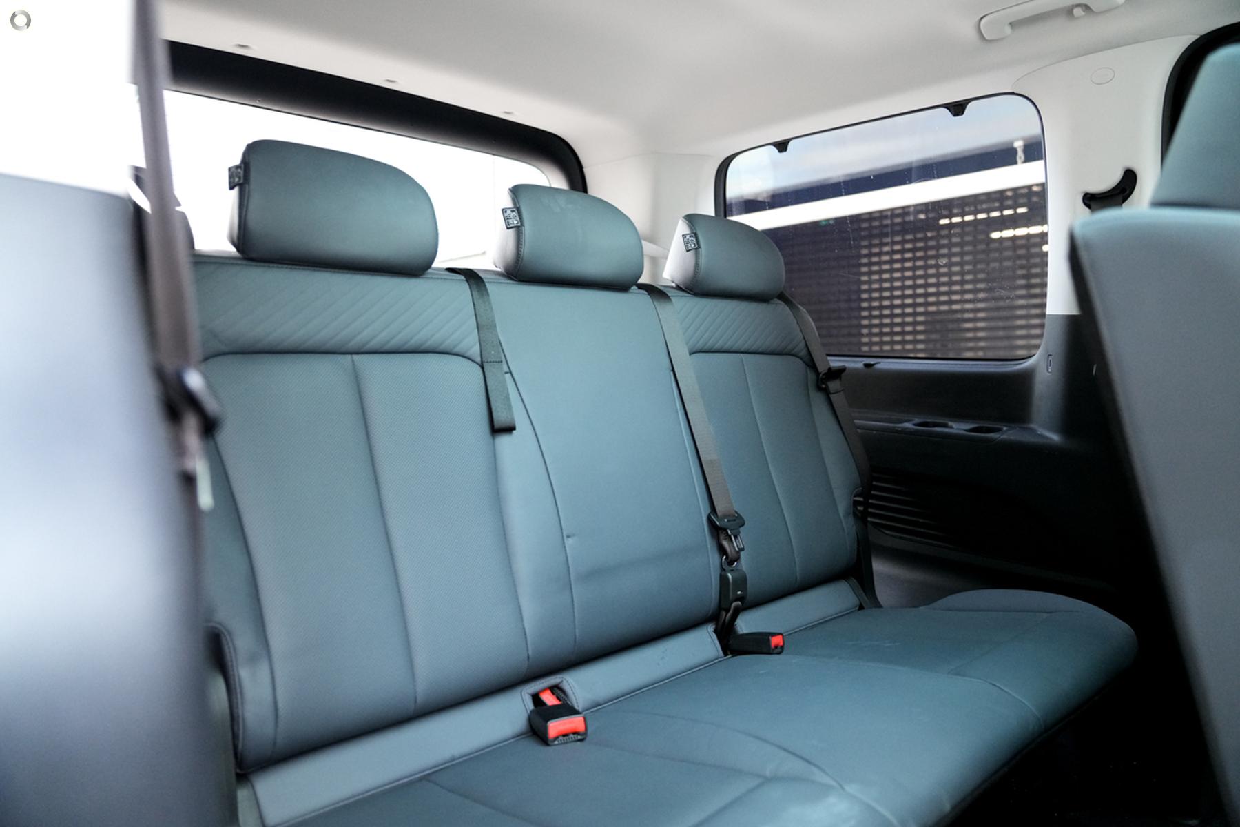 
								2021 Hyundai STARIA US4.V1 MY22 Highlander Wagon 8st 5dr Spts Auto 8sp AWD full									