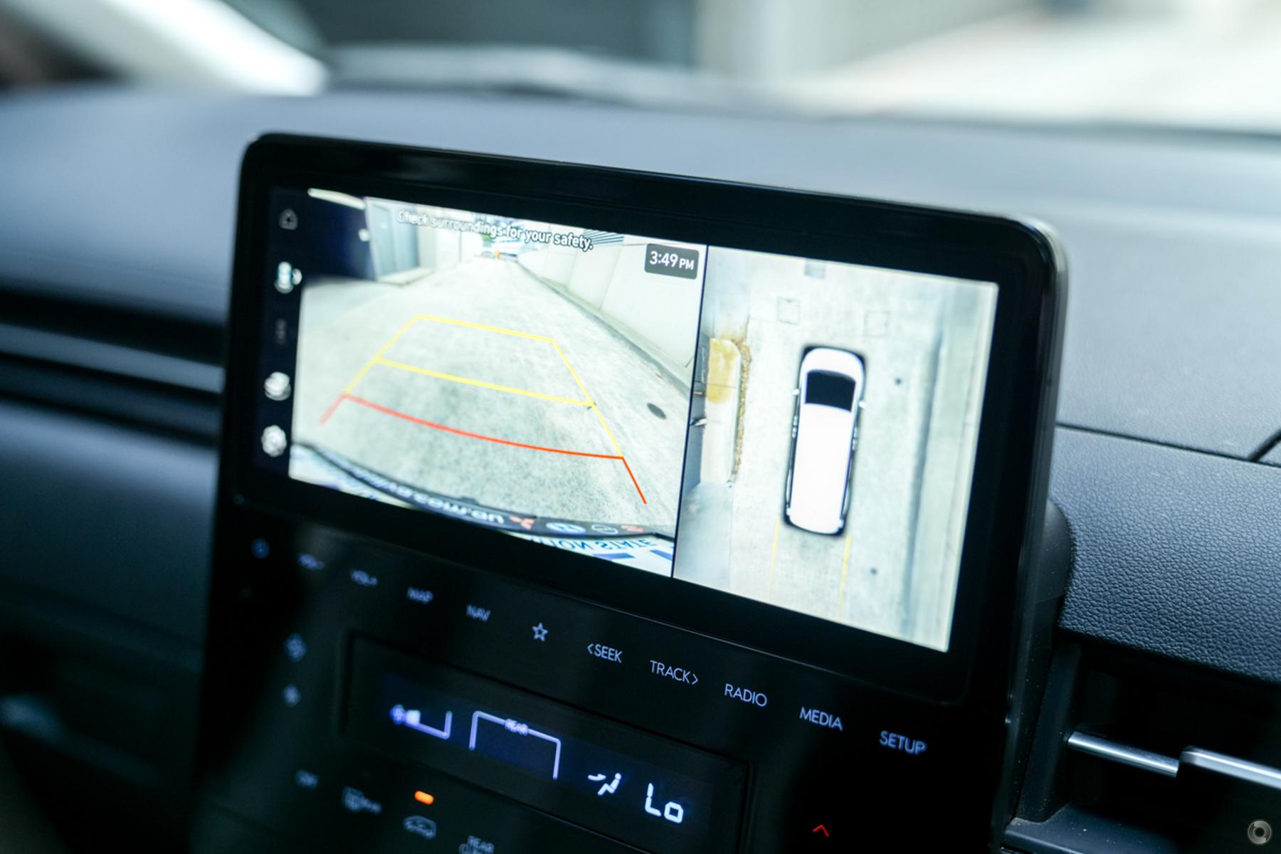 
								2021 Hyundai STARIA US4.V1 MY22 Highlander Wagon 8st 5dr Spts Auto 8sp AWD full									