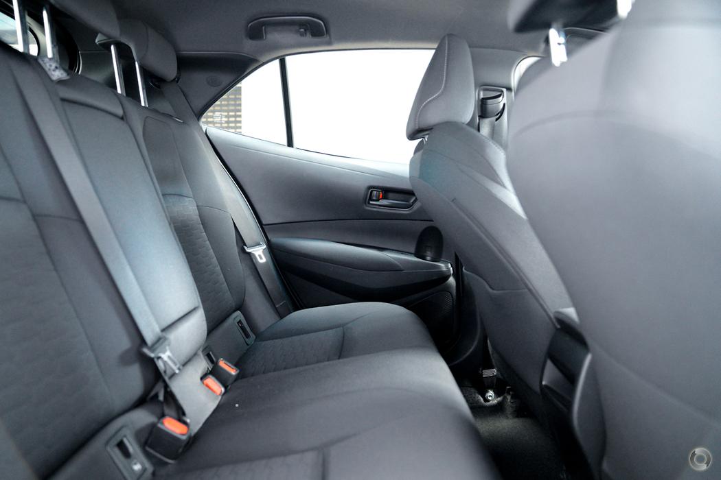 
								2022 Toyota Corolla ZWE211R Ascent Sport Hybrid Hatchback 5dr E-CVT 1sp 1.8i/53kW Hybrid – #647 full									