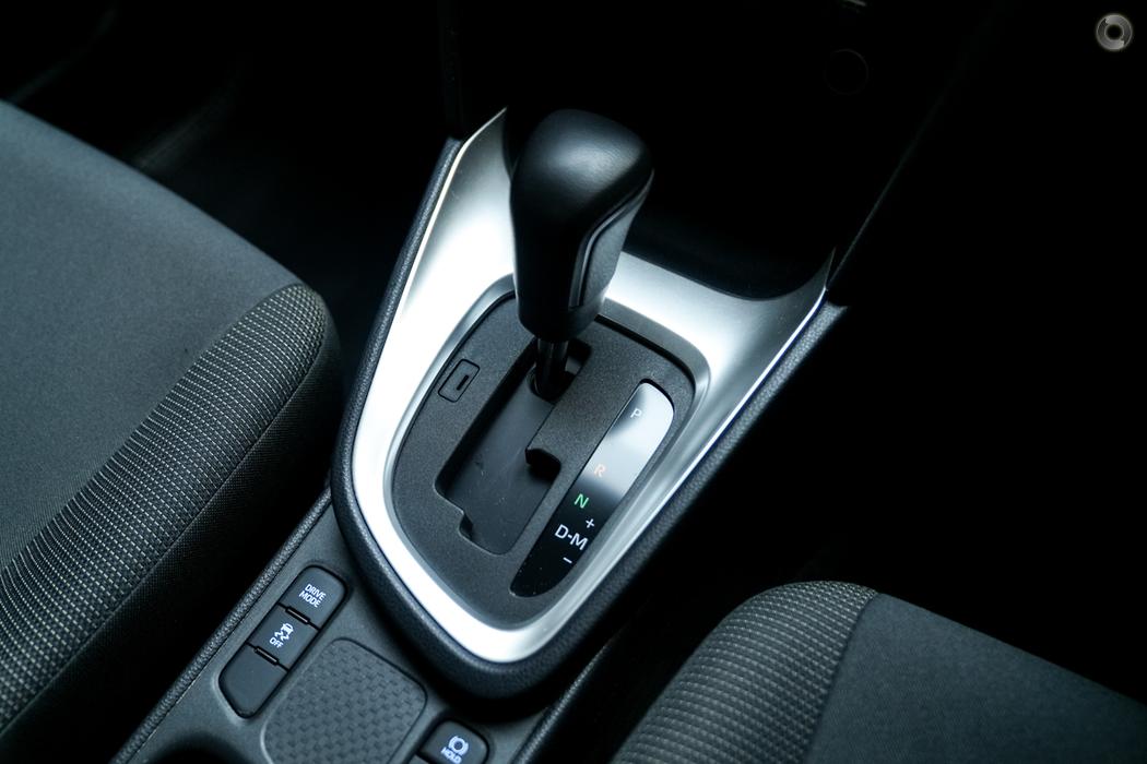 
								2023 Toyota Yaris Cross MXPB10R GXL Wagon 5dr CVT 10sp 2WD 1.5i – #662 full									