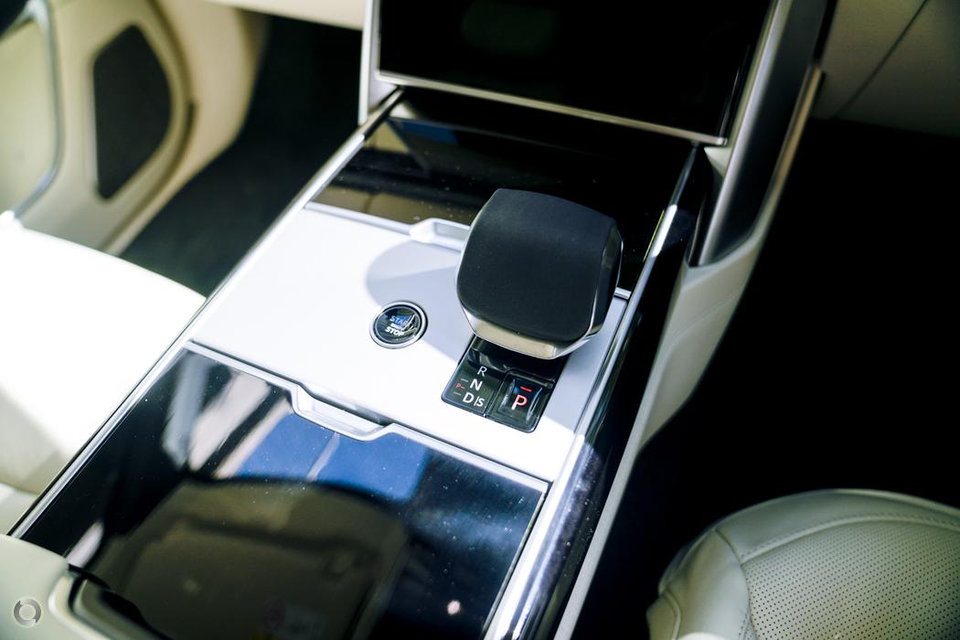 
								2024 Land Rover Range Rover L460 MY24 P460e Autobiography PHEV Wagon 5dr Spts Auto 8sp AWD 3.0TT/160kW Hybrid – #650 full									