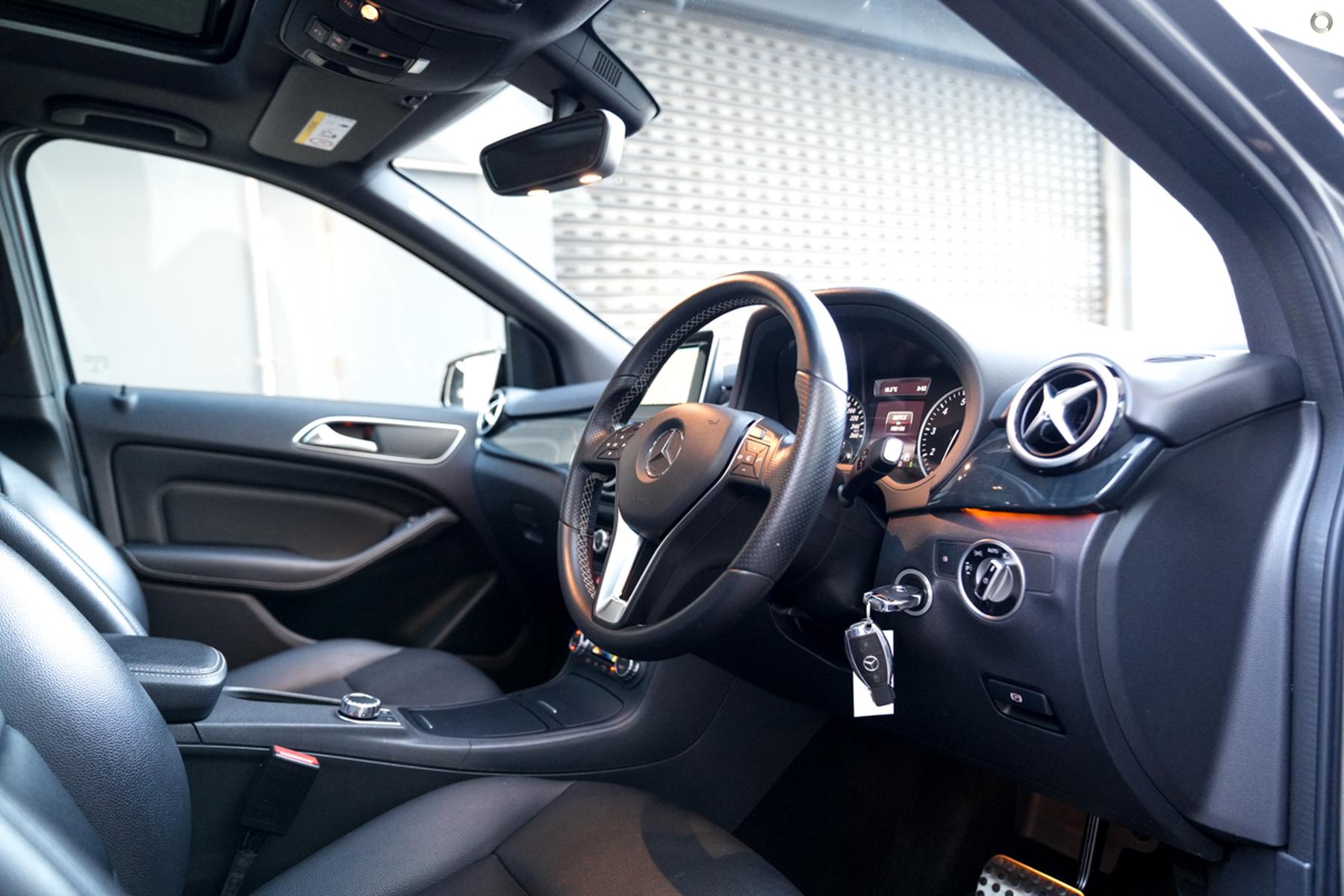 
								2013 Mercedes-Benz B250 W246 B250 Hatchback 5dr DCT 7sp 2.0T – #700 full									