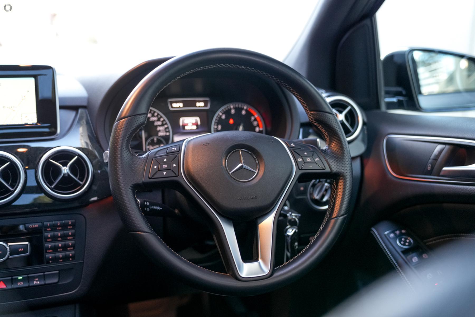 
								2013 Mercedes-Benz B250 W246 B250 Hatchback 5dr DCT 7sp 2.0T – #700 full									