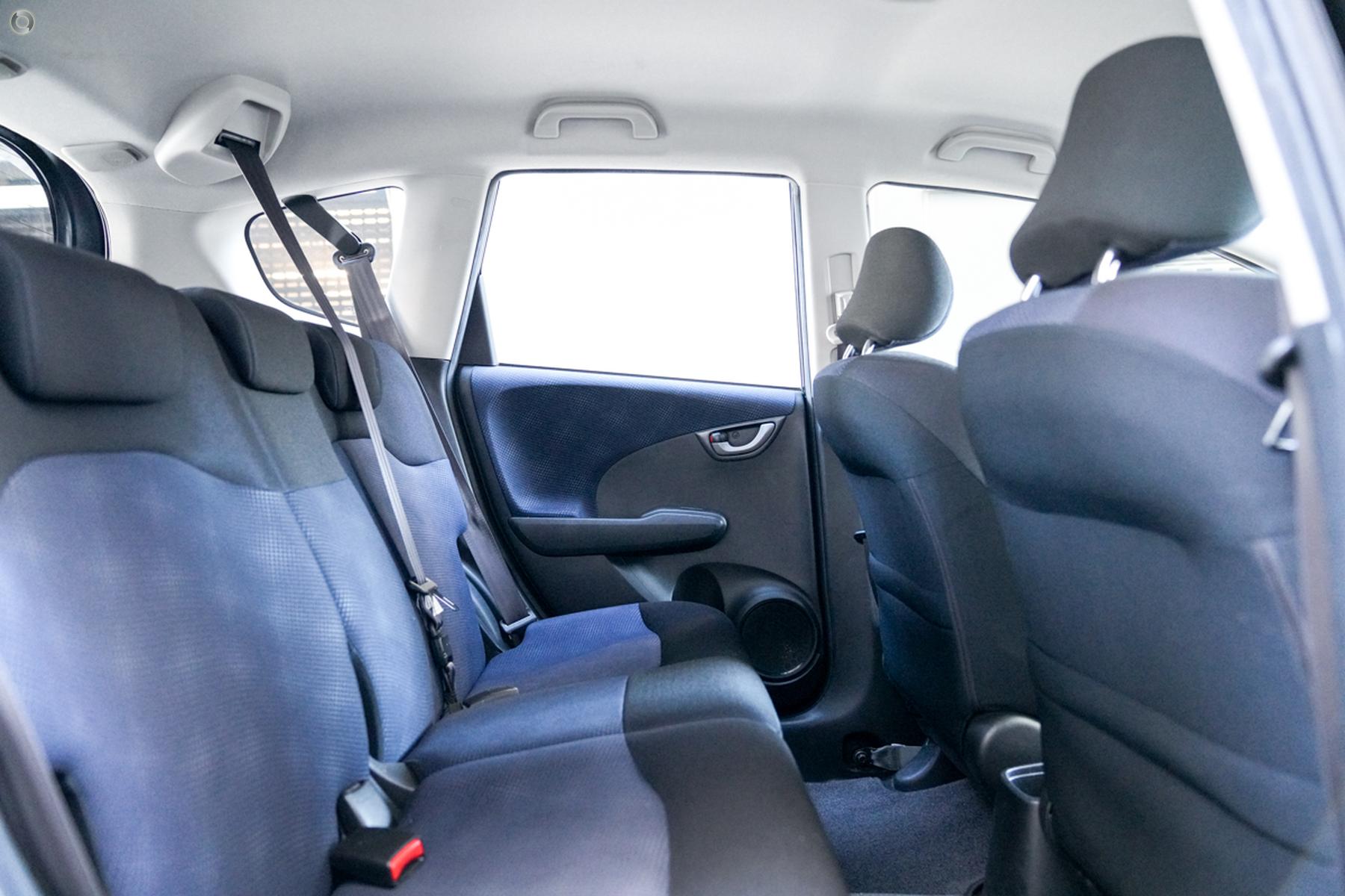 
								2012 Honda Jazz GE MY12 VIBE HATCHBACK 5DR AUTO 5SP 1.3I – #704 full									