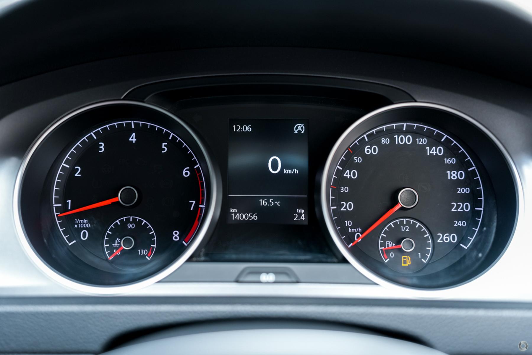 
								2015 Volkswagen Golf VII MY15 90TSI Hatchback 5dr DSG 7sp 1.4T – #691 full									