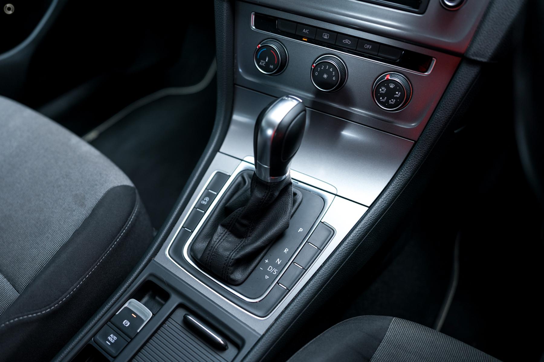 
								2015 Volkswagen Golf VII MY15 90TSI Hatchback 5dr DSG 7sp 1.4T – #691 full									