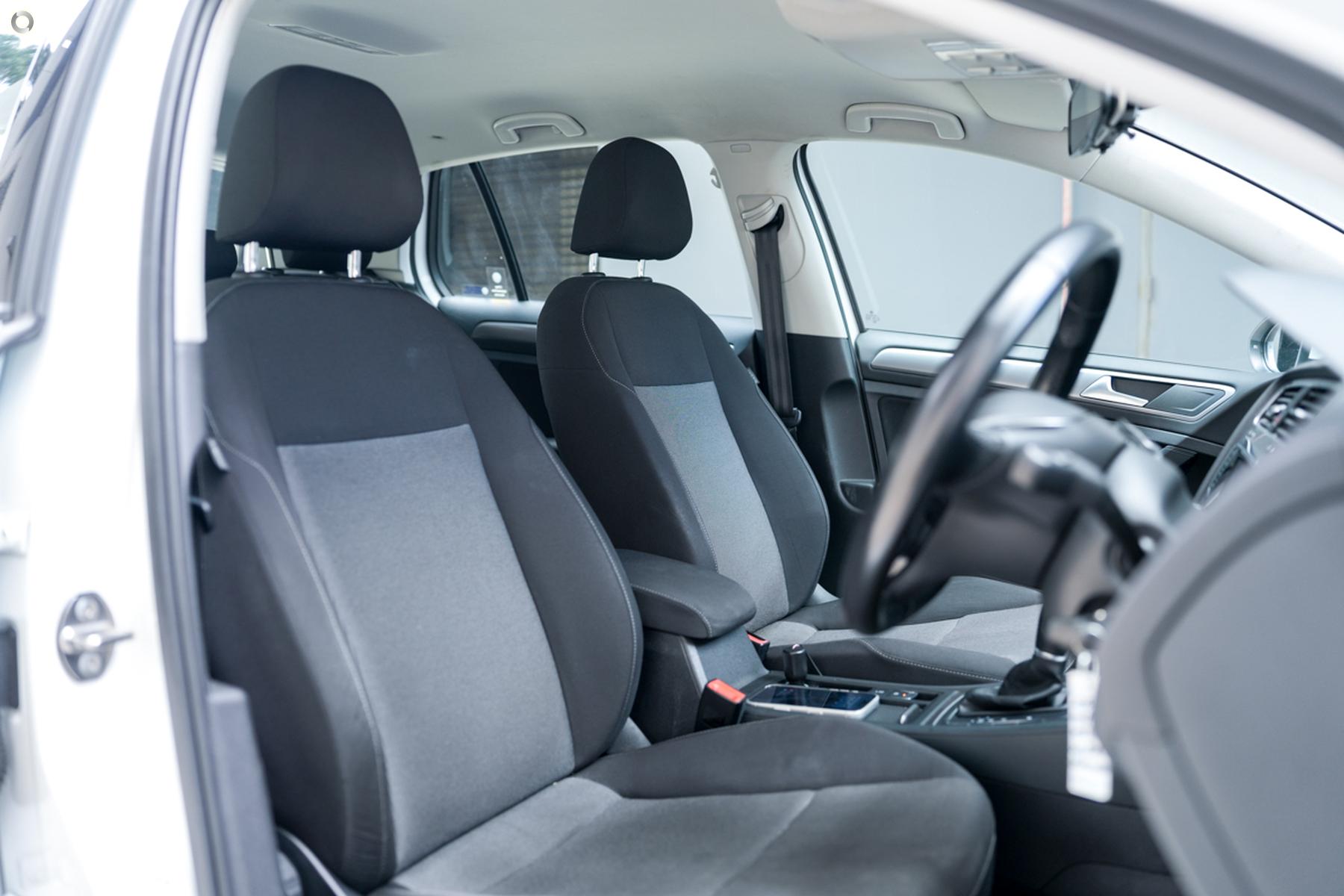 
								2015 Volkswagen Golf VII MY15 90TSI Hatchback 5dr DSG 7sp 1.4T – #691 full									