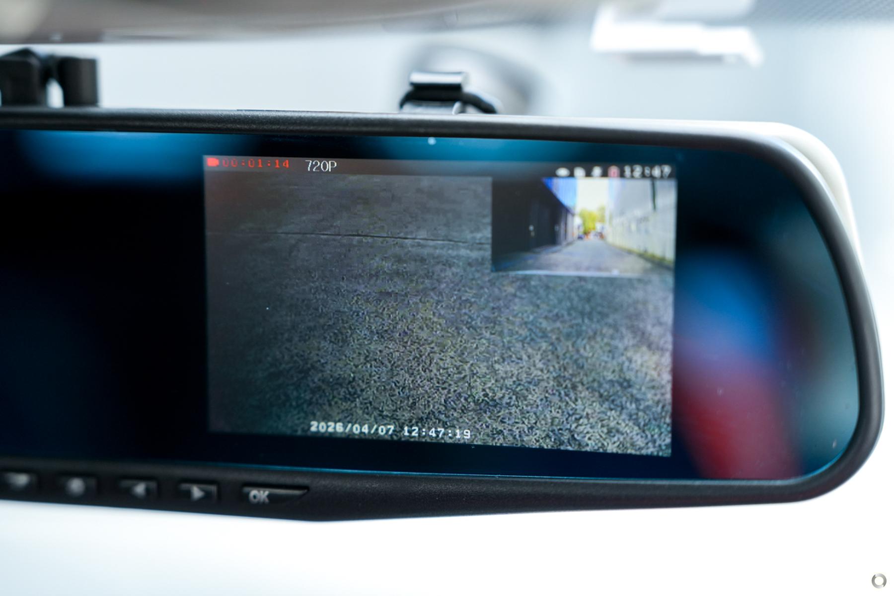 
								2015 Volkswagen Golf VII MY15 90TSI Hatchback 5dr DSG 7sp 1.4T – #691 full									