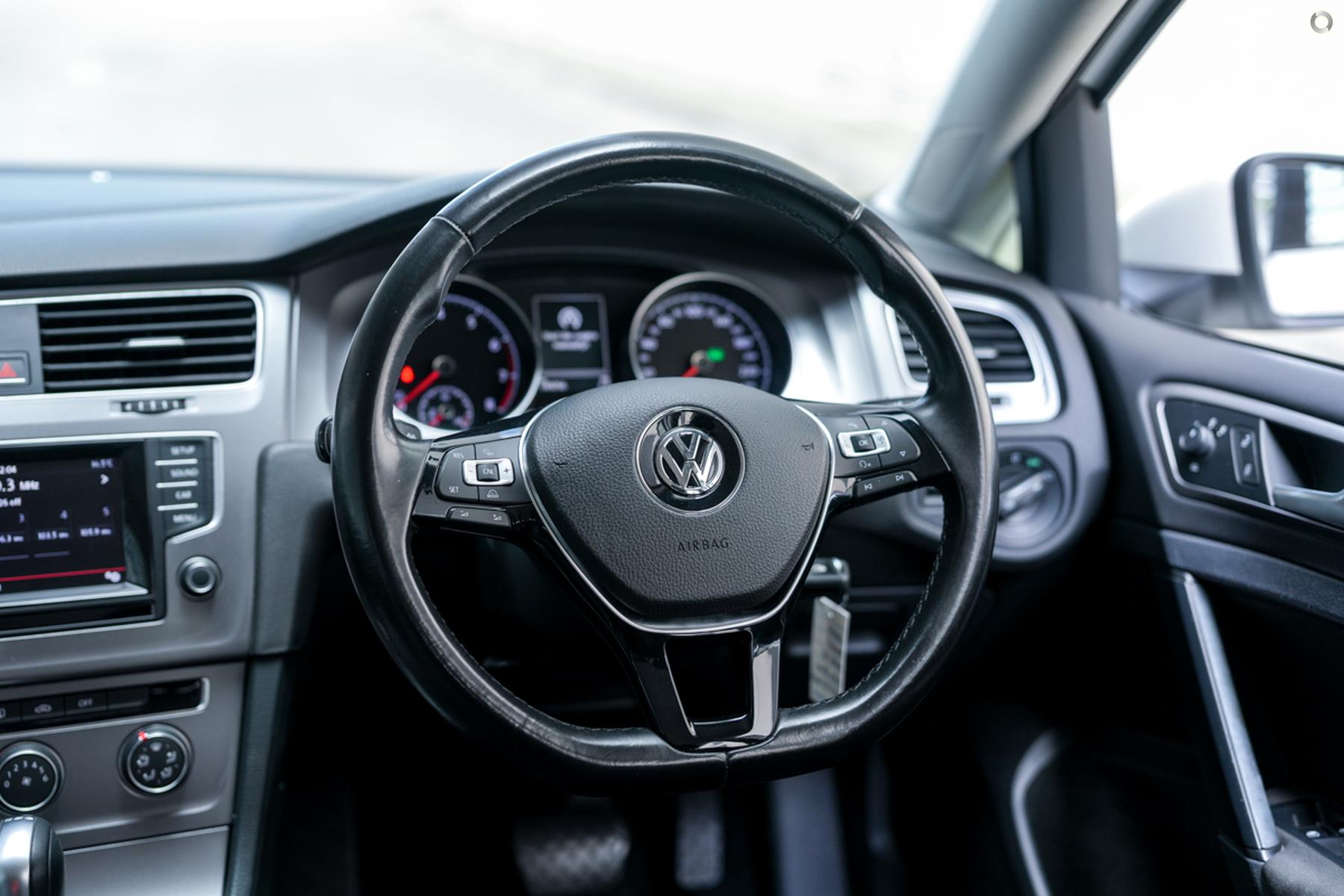 
								2015 Volkswagen Golf VII MY15 90TSI Hatchback 5dr DSG 7sp 1.4T – #691 full									