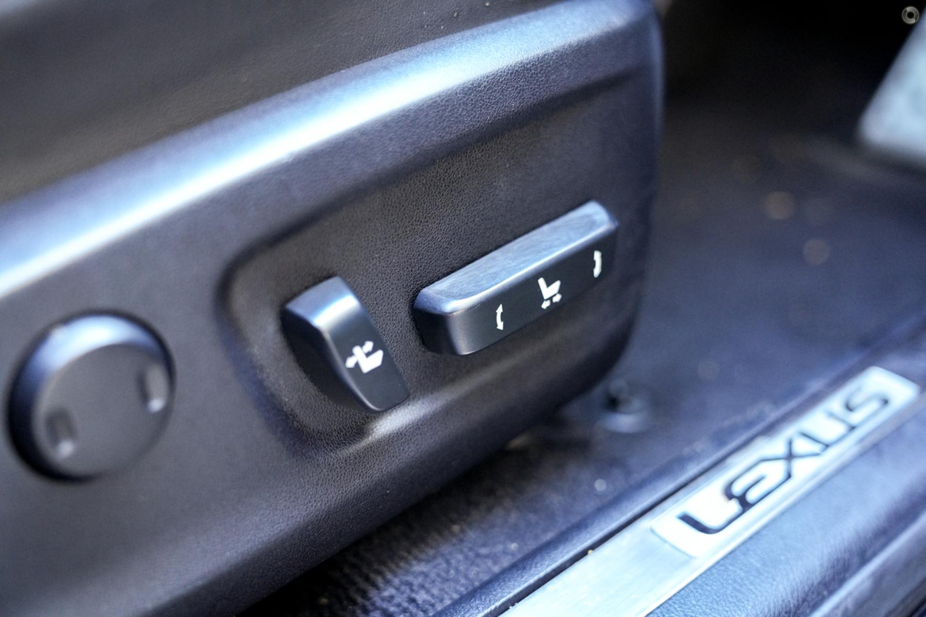 
								2016 Lexus RX AGL20R RX200t F Sport Wagon 5dr Spts Auto 6sp, 2.0T – #684 full									