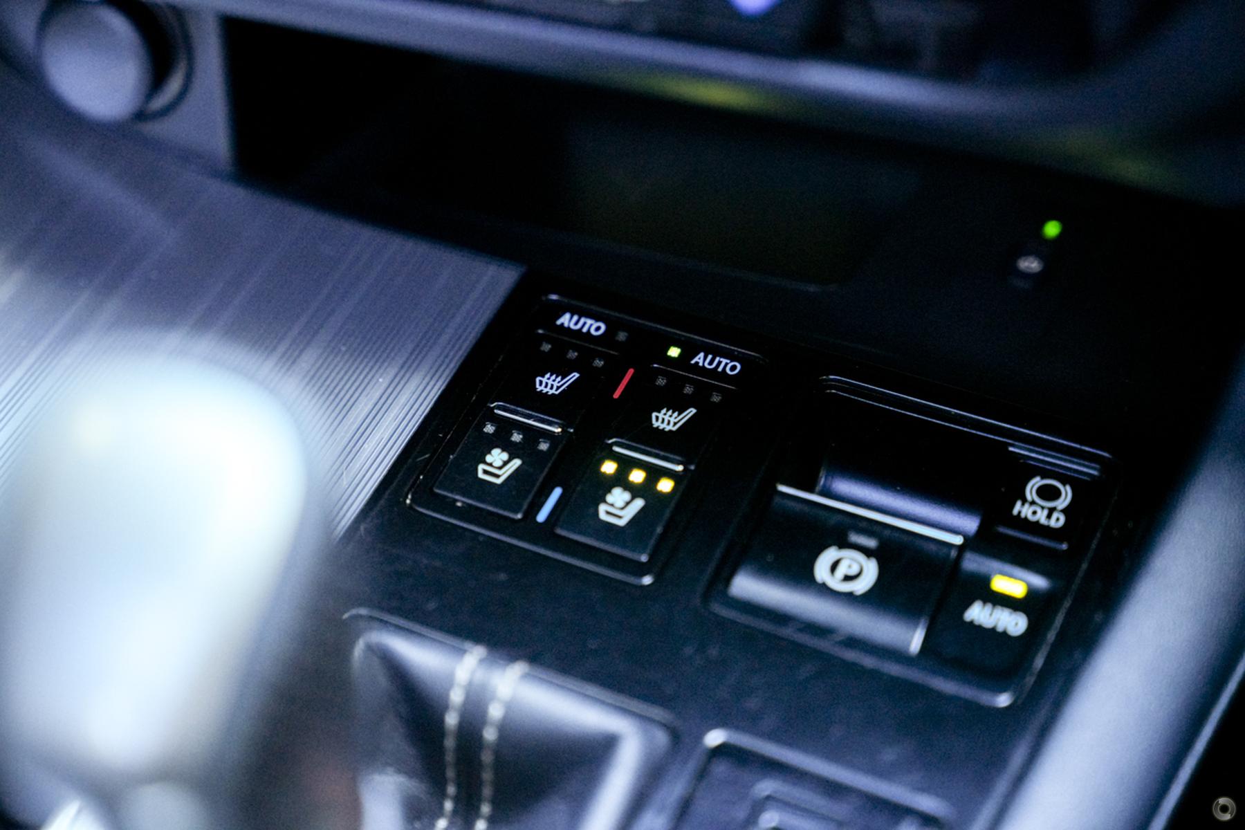 
								2016 Lexus RX AGL20R RX200t F Sport Wagon 5dr Spts Auto 6sp, 2.0T – #684 full									