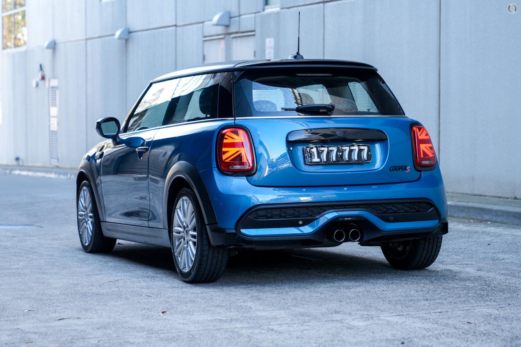 
								2023 MINI Hatch F56 LCI-2 Cooper S Classic Hatchback 3dr D-CT 7sp 2.0T – #718 full									