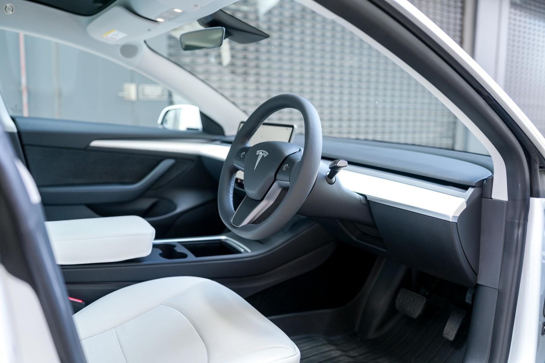 
								2023 Tesla Model 3 MY23 Rear-Wheel Drive Sedan 4dr Reduction Gear 1sp 208kW – #695 full									