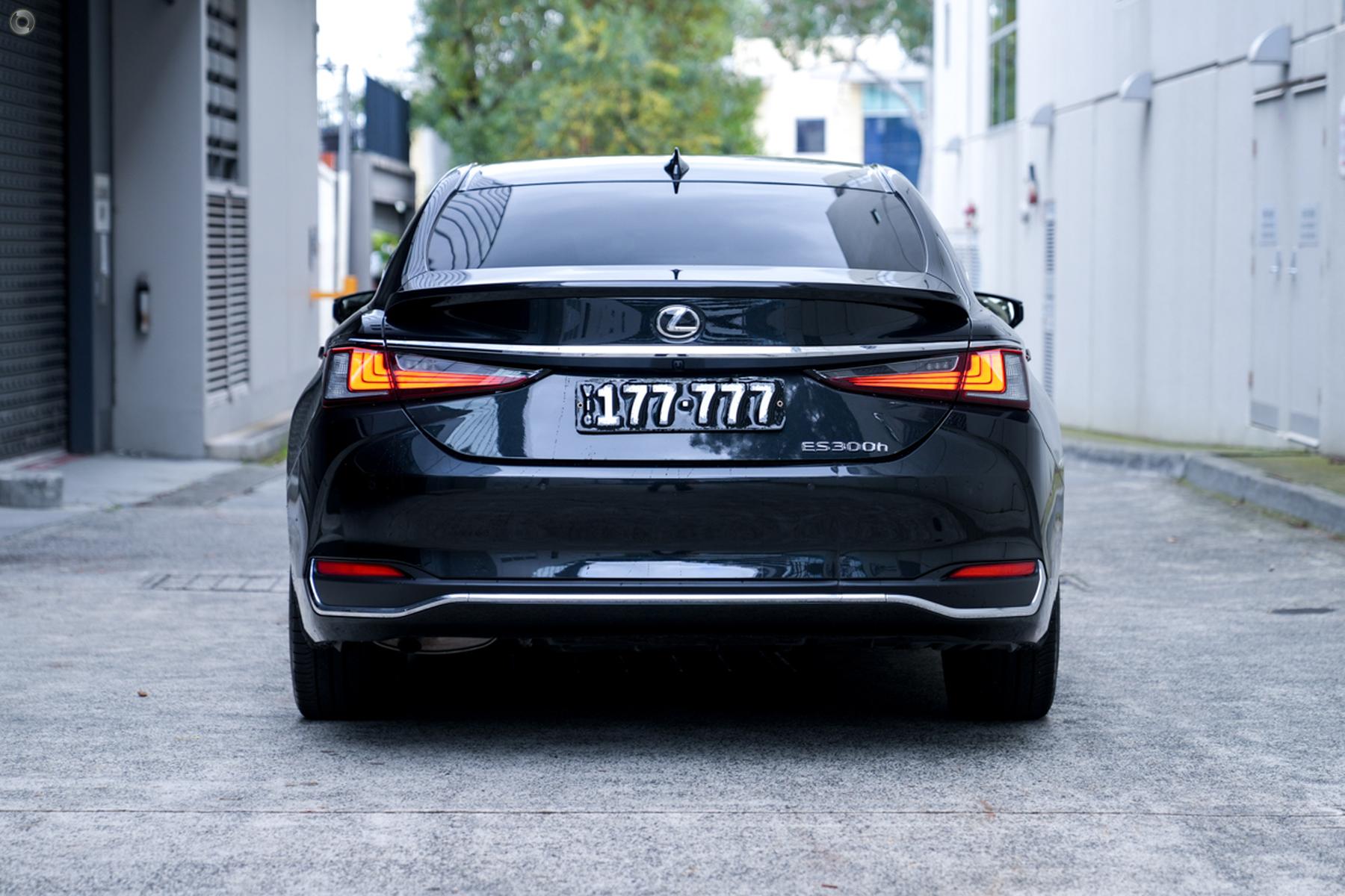 2024 Lexus ES AXZH10R ES300h Luxury Sedan 4dr CVT 1sp 2.5i/88kW Hybrid – #703