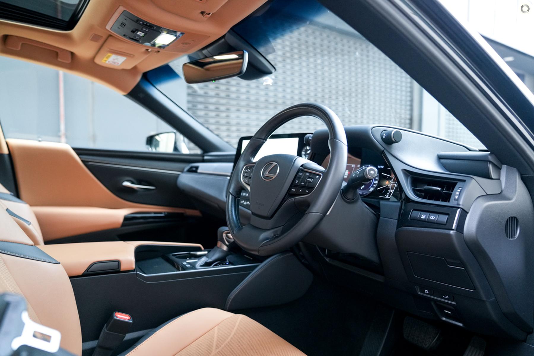 
								2024 Lexus ES AXZH10R ES300h Luxury Sedan 4dr CVT 1sp 2.5i/88kW Hybrid – #703 full									