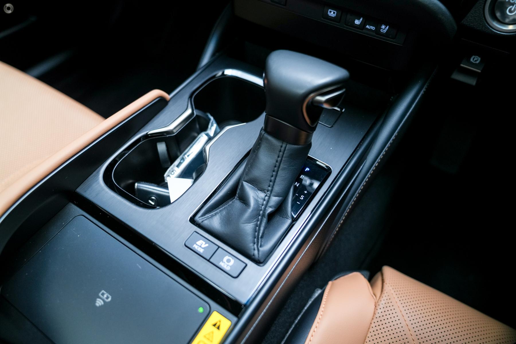 
								2024 Lexus ES AXZH10R ES300h Luxury Sedan 4dr CVT 1sp 2.5i/88kW Hybrid – #703 full									