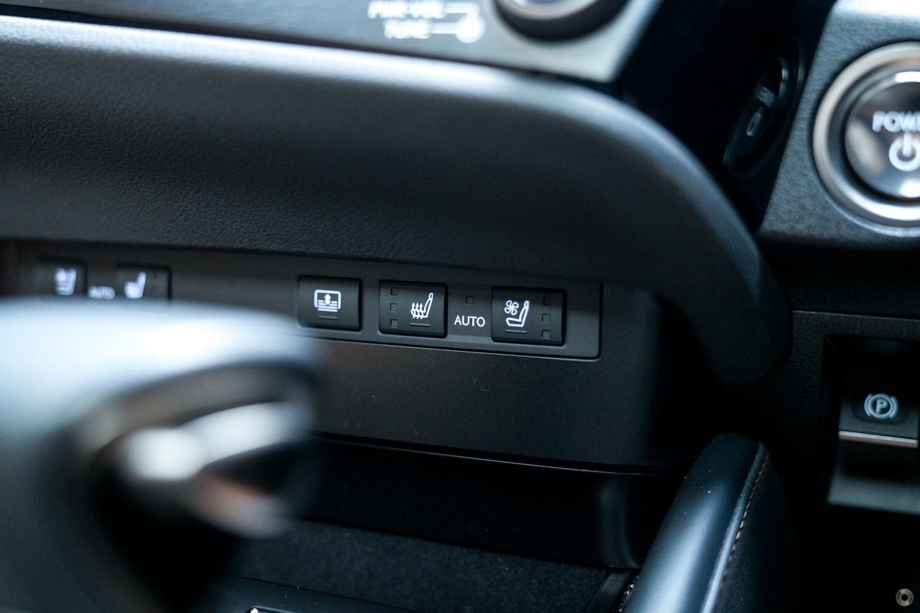 
								2024 Lexus ES AXZH10R ES300h Luxury Sedan 4dr CVT 1sp 2.5i/88kW Hybrid – #703 full									