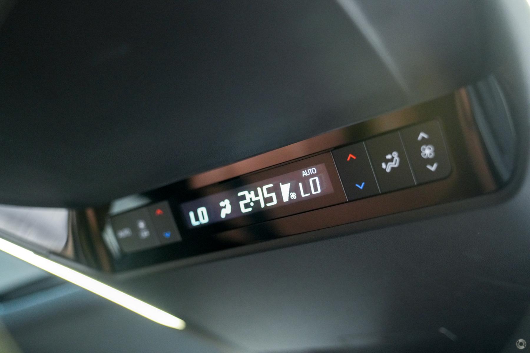 
								2024 Toyota Vellfire AAHH40W Hybrid Z Premier Van Wagon 7st 5dr CVT 1sp 2.5i Hybrid [IMP] – #690 full									