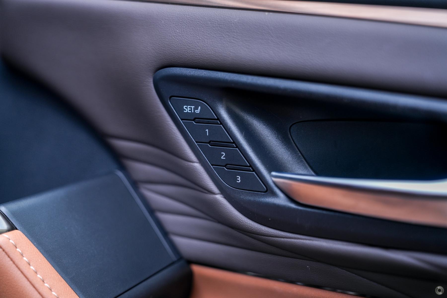 
								2024 Toyota Vellfire AAHH40W Hybrid Z Premier Van Wagon 7st 5dr CVT 1sp 2.5i Hybrid [IMP] – #690 full									