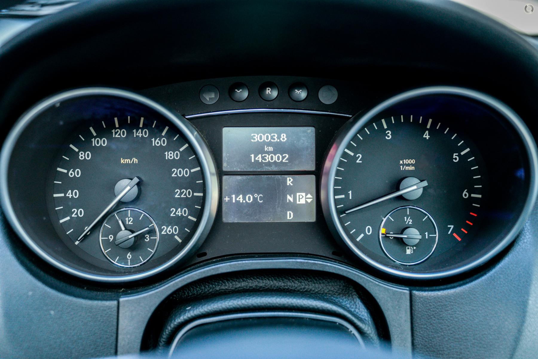 
								2010 Mercedes-Benz M-Class W164 MY10 ML350 Wagon 5dr Spts Auto 7sp 4×4 3.5i – #696 full									