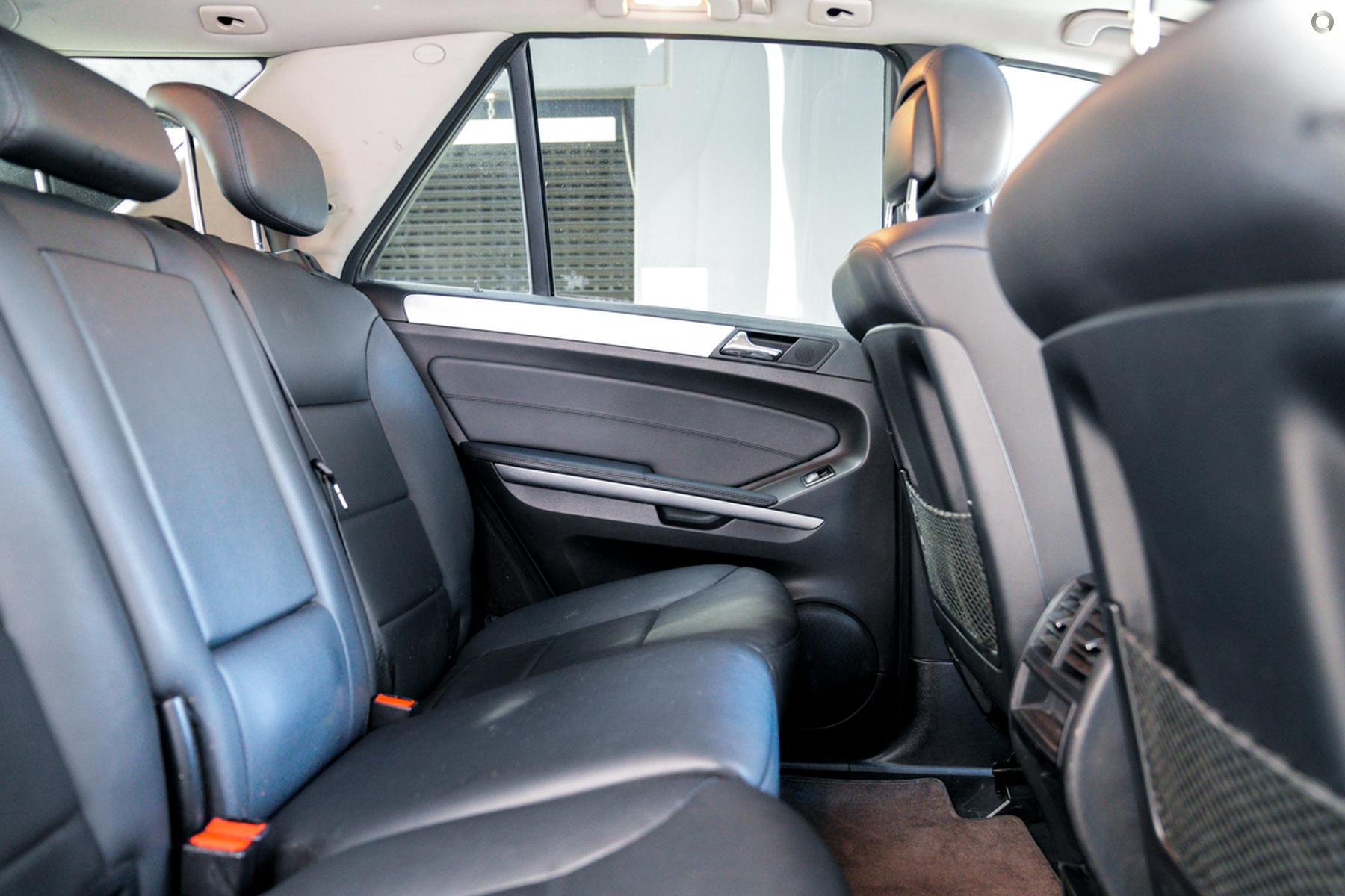 
								2010 Mercedes-Benz M-Class W164 MY10 ML350 Wagon 5dr Spts Auto 7sp 4×4 3.5i – #696 full									