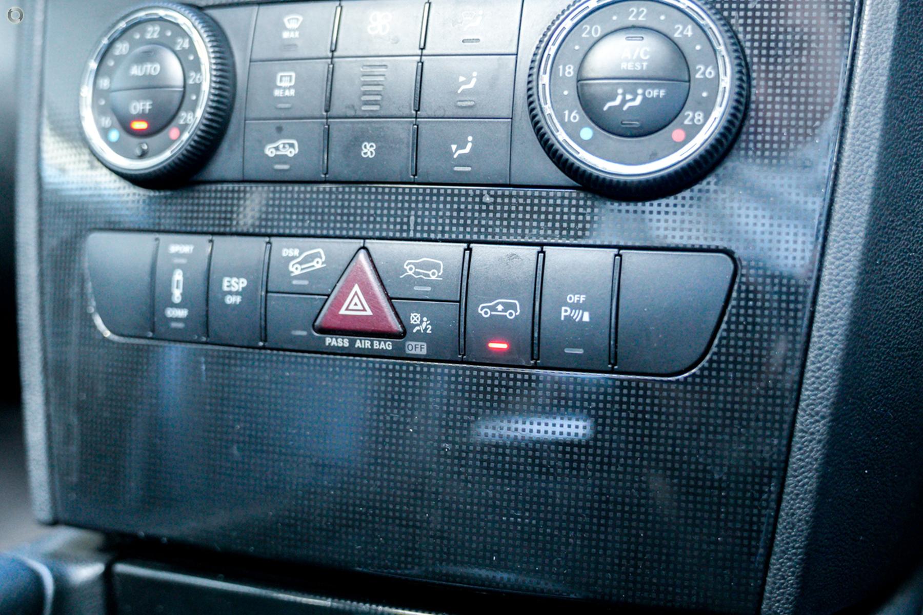 
								2010 Mercedes-Benz M-Class W164 MY10 ML350 Wagon 5dr Spts Auto 7sp 4×4 3.5i – #696 full									