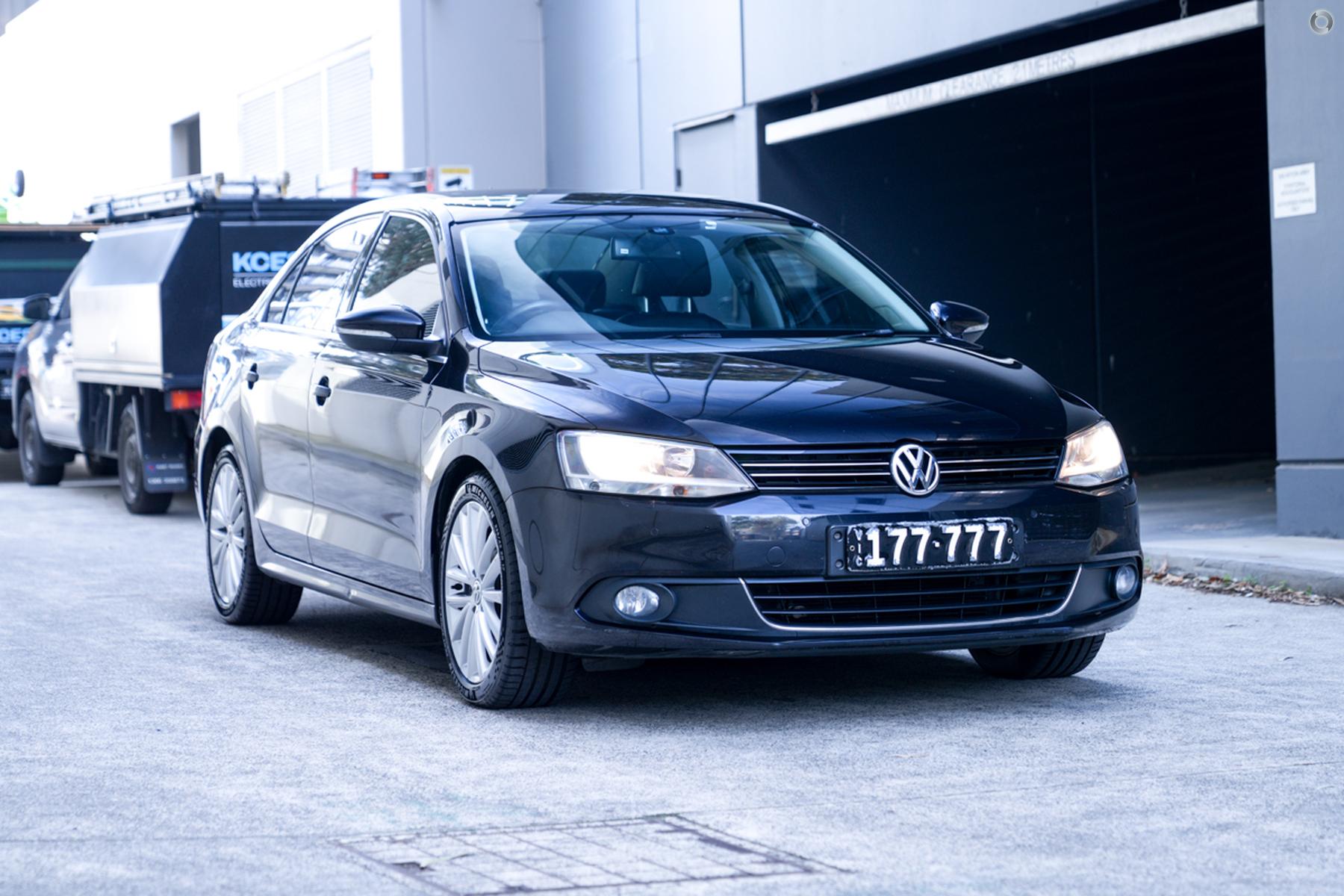 2012 Volkswagen Jetta 1B MY12.5 147TSI Highline Sedan 4dr DSG 6sp 2.0T 01