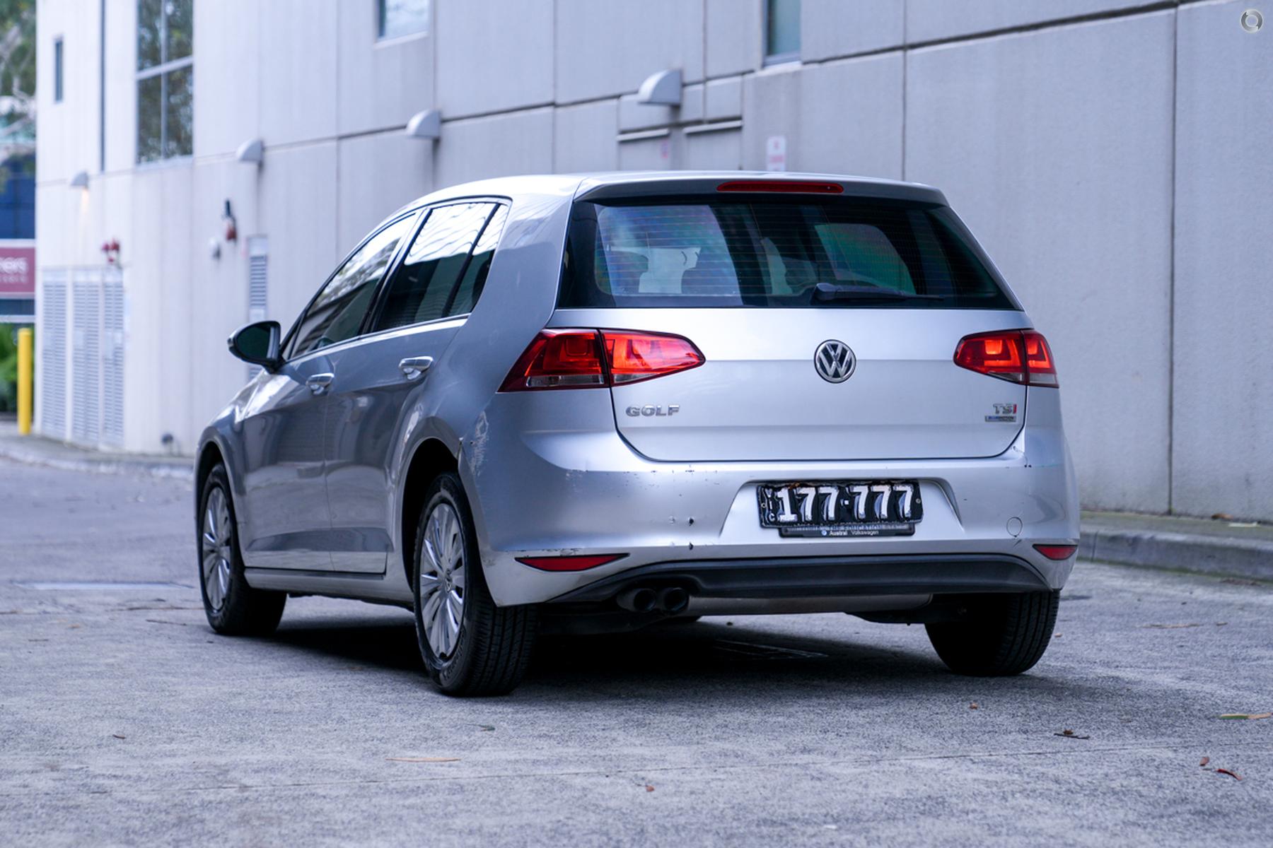 
								2013 Volkswagen Golf VII MY14 90TSI Hatchback 5dr DSG 7sp 1.4T full									