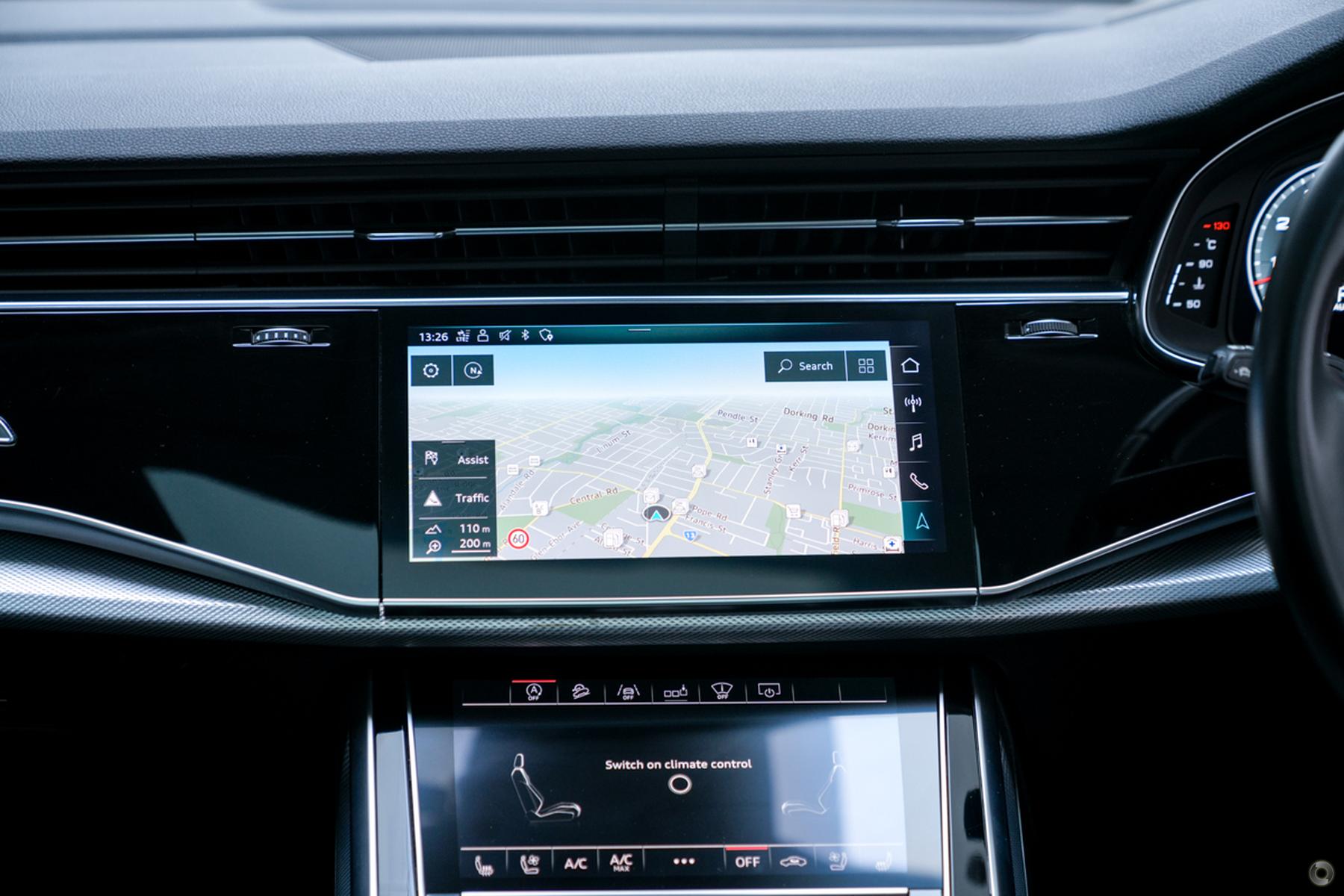 
								2019 Audi Q8 4M F1 MY19 55 TFSI Wagon 5dr Tiptronic 8sp quattro 3.0T/12kW – #818 full									
