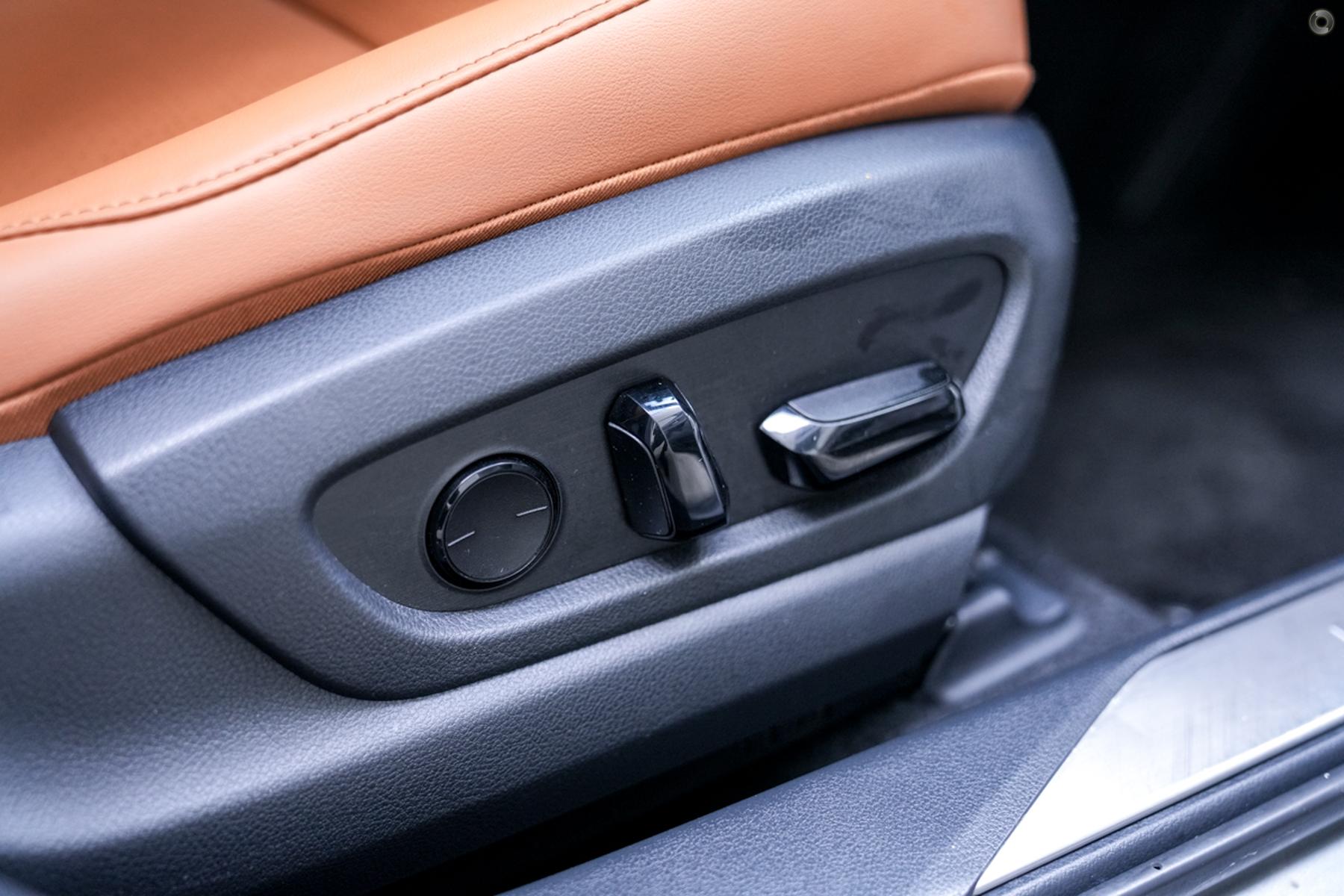 
								2021 Lexus UX MZAH10R UX250h Sport Luxury Hatchback 5dr E-CVT 1sp 2WD 2.0i/80kW Hybrid – #817 full									